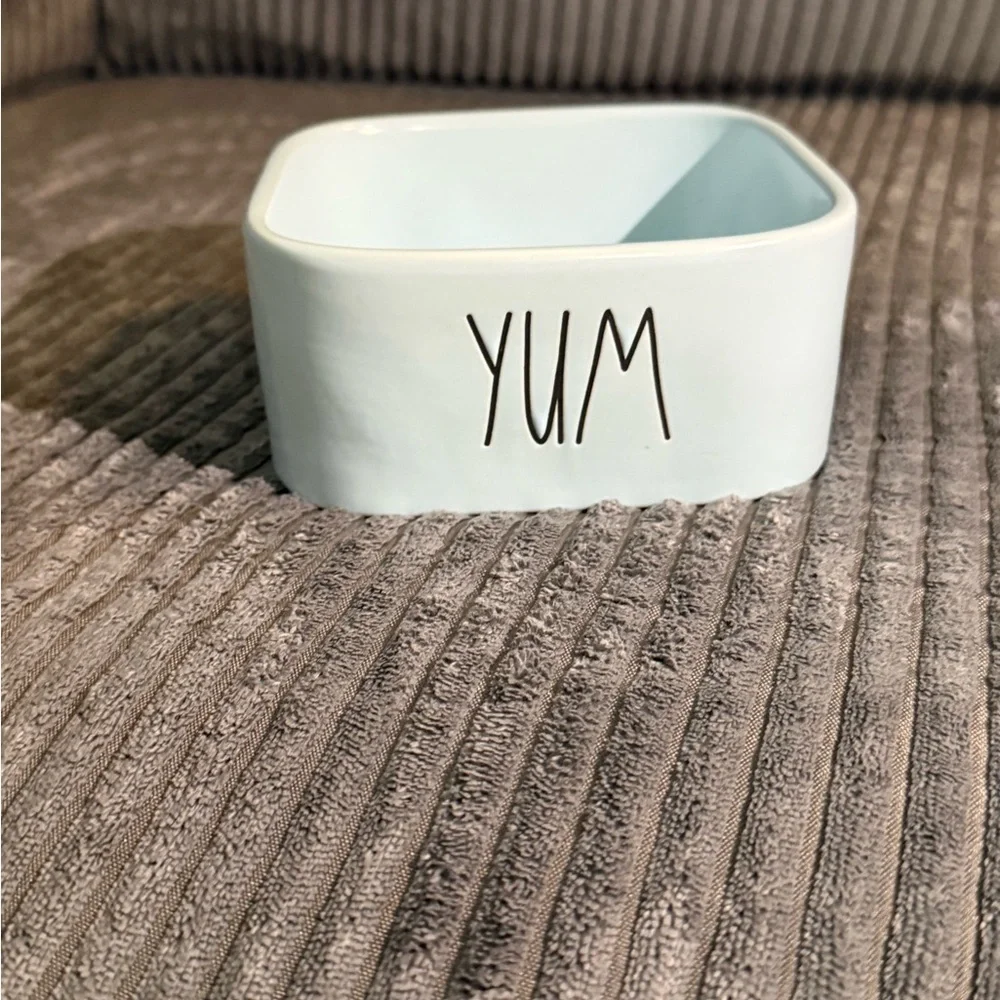 Rae Dunn Light Blue 'YUM' Pet Dish - NEW